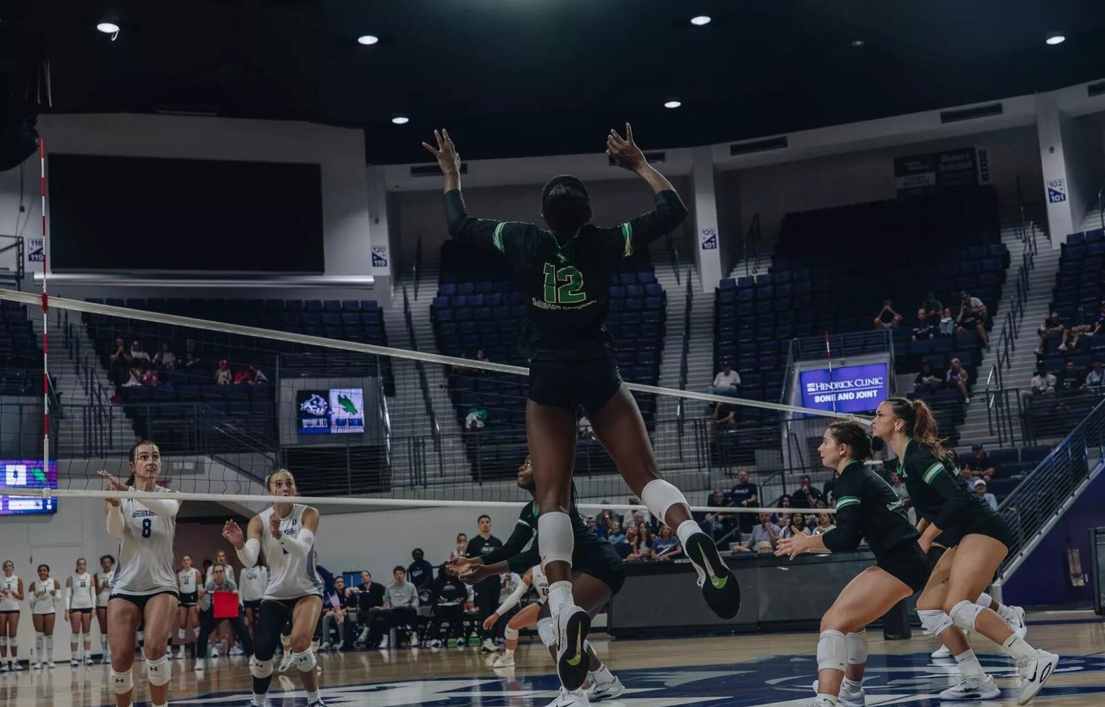 Volleyball Sweeps Doubleheader at ACU Invitational