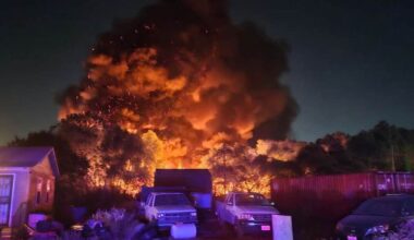 Large fire erupts in Sand Branch area of Dallas County