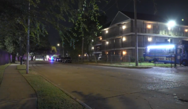 Man shot in Brays Oaks after arguing with suspect