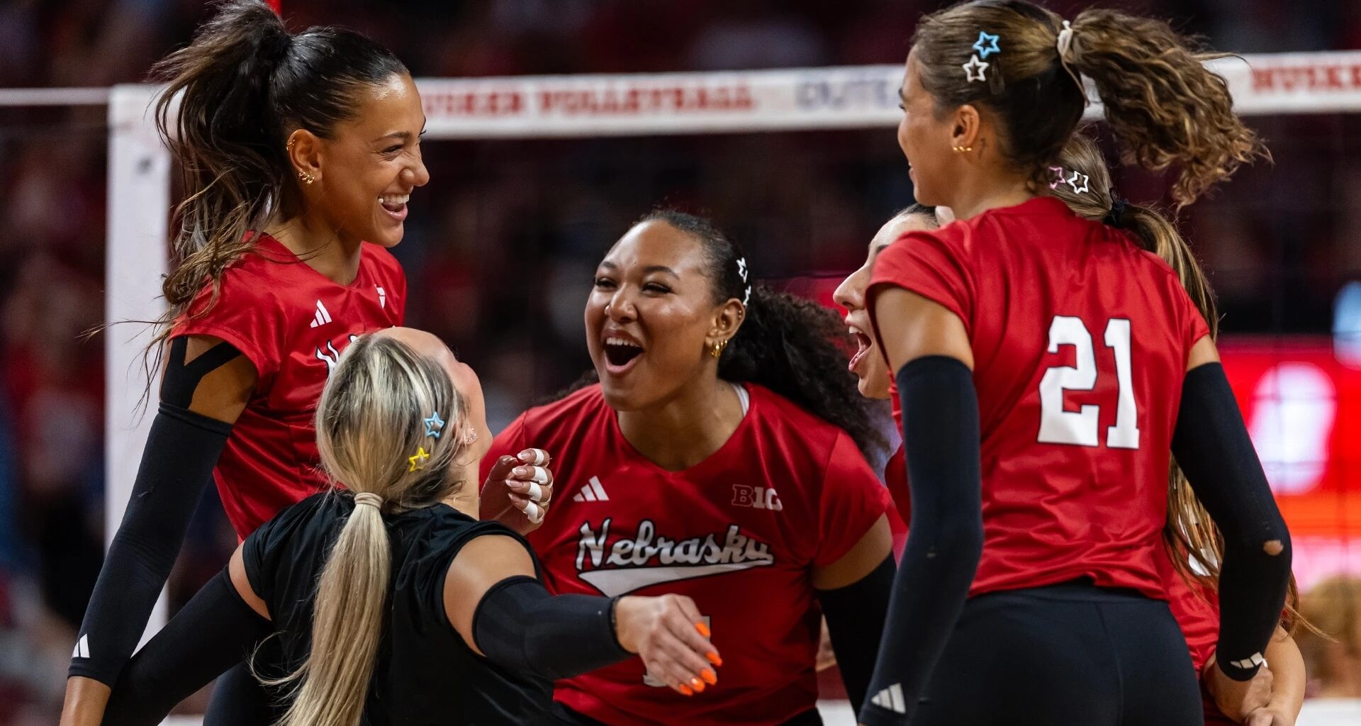 No. 1 Nebraska sweeps No. 2 Texas in Players Era Showcase