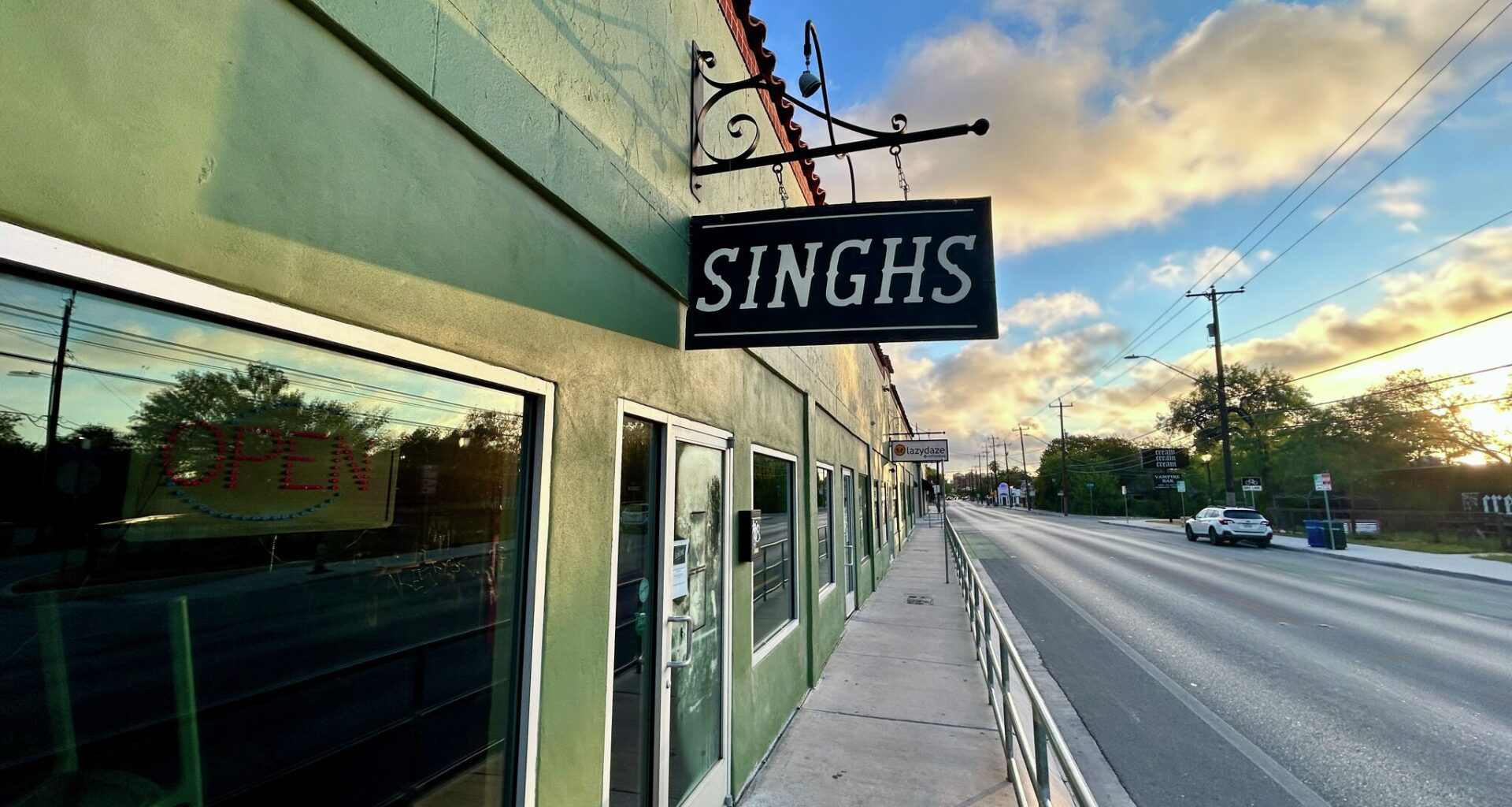 Singhs Vietnamese is officially closed.