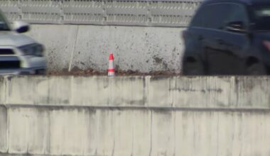 13 Alert Traffic: Smell reported after truck loses load on Southwest Freeway at Gessner Road