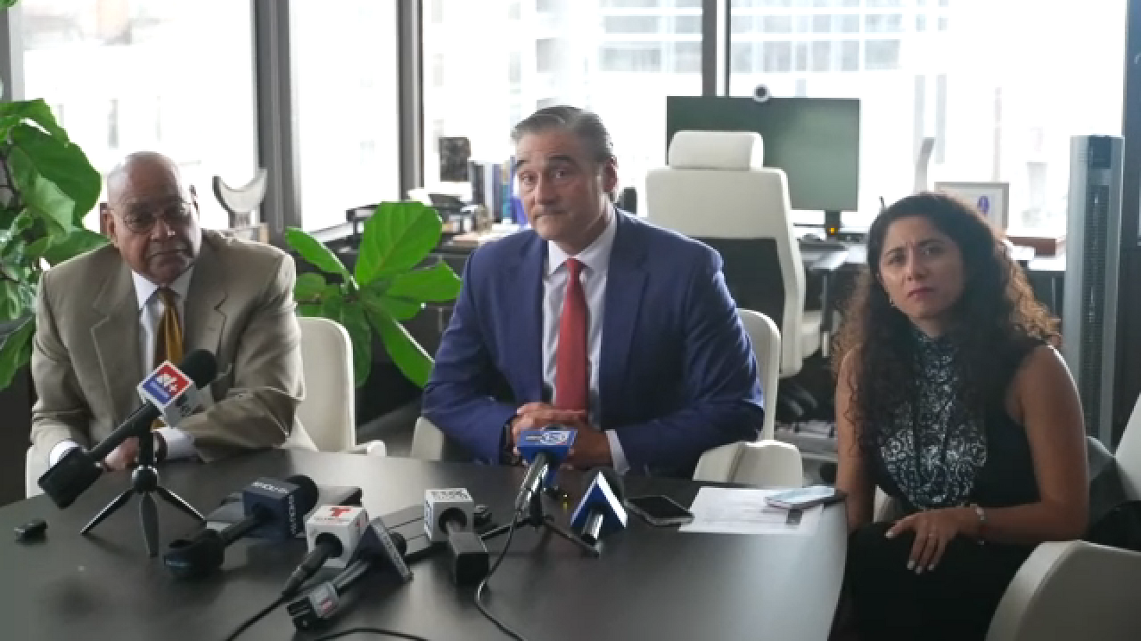 Lorenzo Araujo Salgado death: Commissioners approve $2.5M for Harris Co. DA's independent investigation into fatal ICE shooting