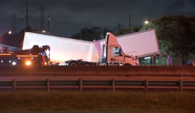 Highway 225 westbound lanes at Richey Street reopened after big rig crash: TranStar