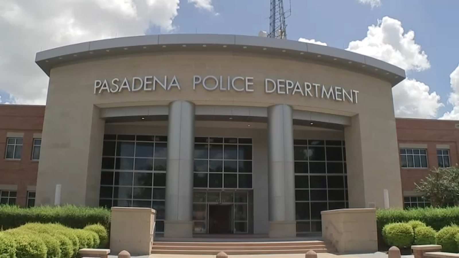 Former Pasadena officer avoids prosecution by surrendering license, Harris County District Attorney's Office says