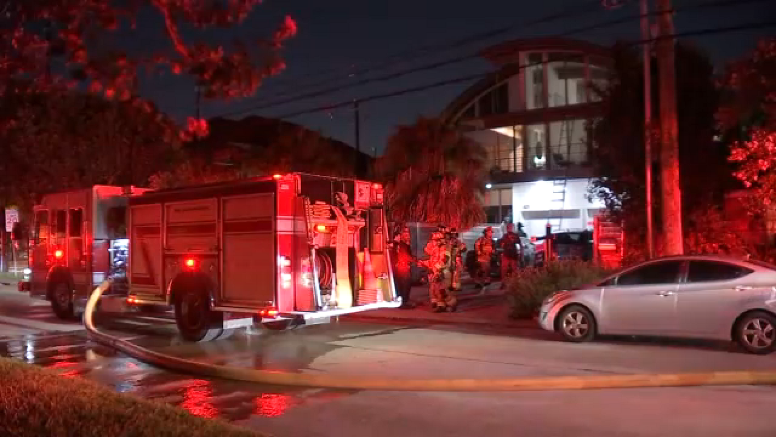 Officers rescue man from house fire in Montrose area, Houston Police Department says