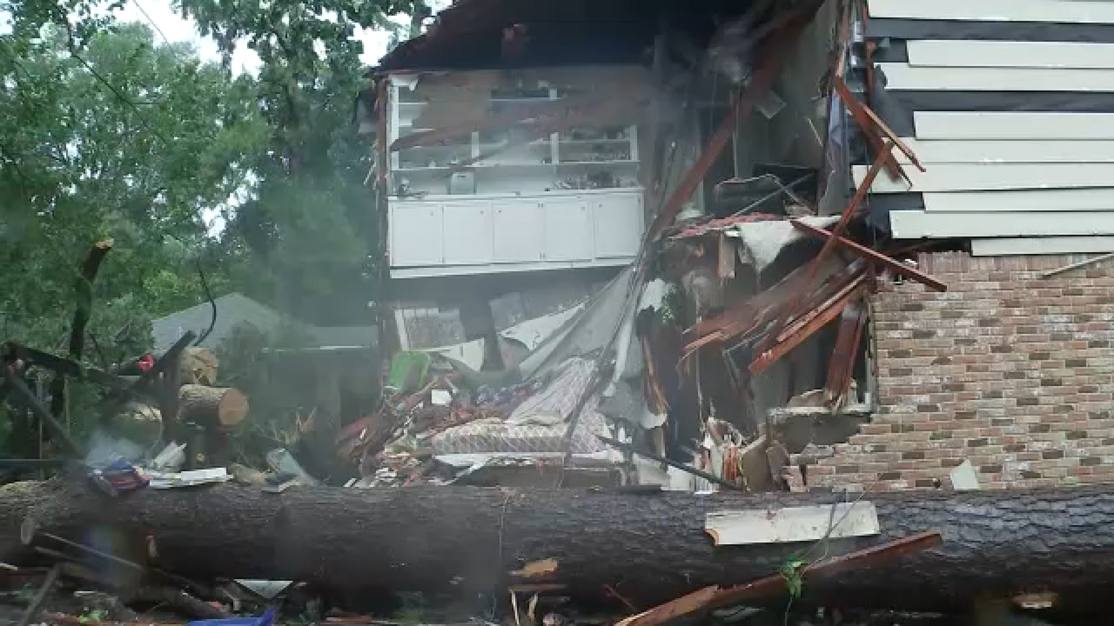 Houston offering up to $300,000 to repair homes damaged by Hurricane Beryl and derecho in 2024
