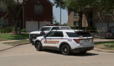 Court records shed light on why 30-year-old man reportedly stabbed his father in northwest Harris County