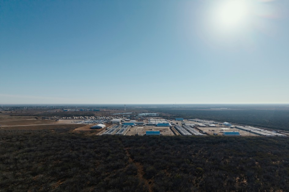 Texas detention center holding kids beyond court-ordered limit