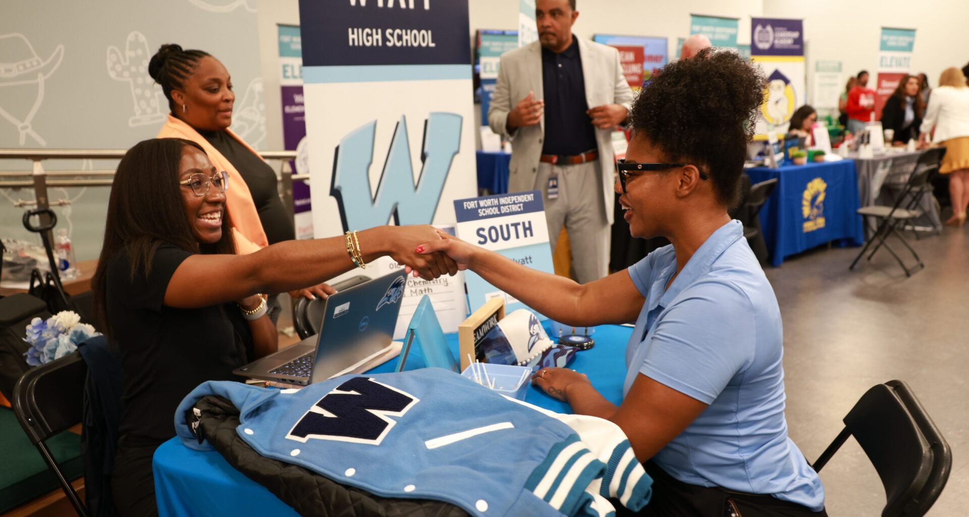 Record teacher turnover leaves FWISD with few vacancies — but fewer veteran educators