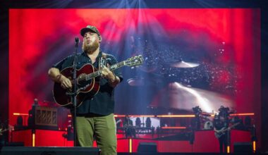 Luke Combs to perform at Arlington’s AT&T Stadium in 2027