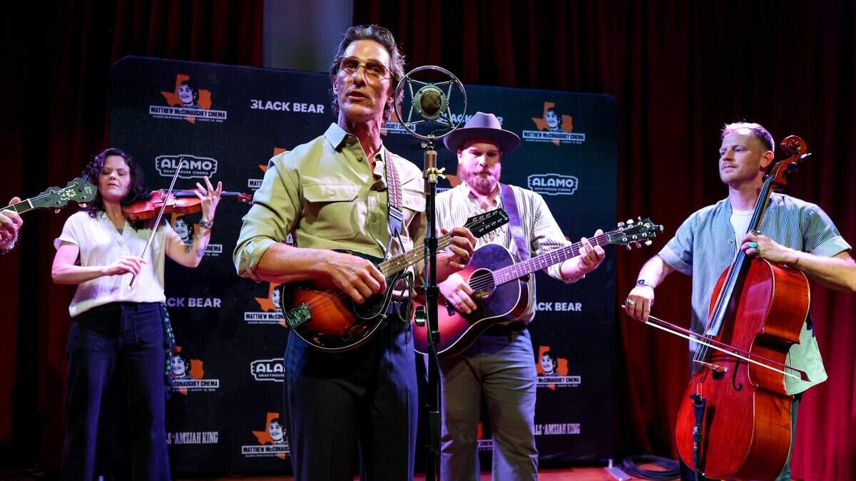 Matthew McConaughey sings Ella Langley song on ‘Tonight Show’