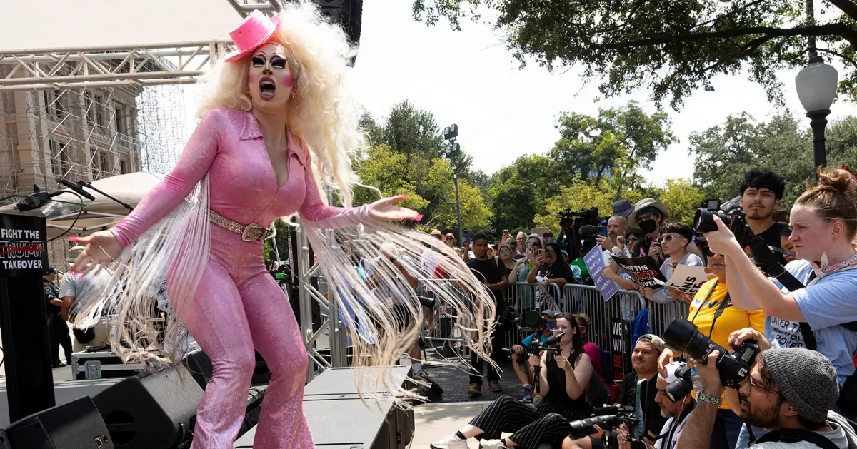 Judge cites Dolly Parton — a lot — in striking down Texas drag show ban