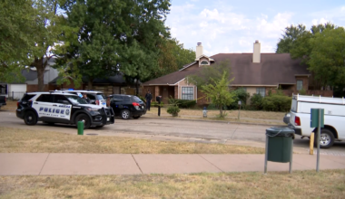 Dallas police search for triple shooting suspect after 3 shot – NBC 5 Dallas-Fort Worth