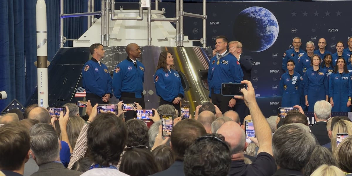 Trump honors Artemis II crew with Space Medal of Honor in Houston, announces new U.S. Space Academy