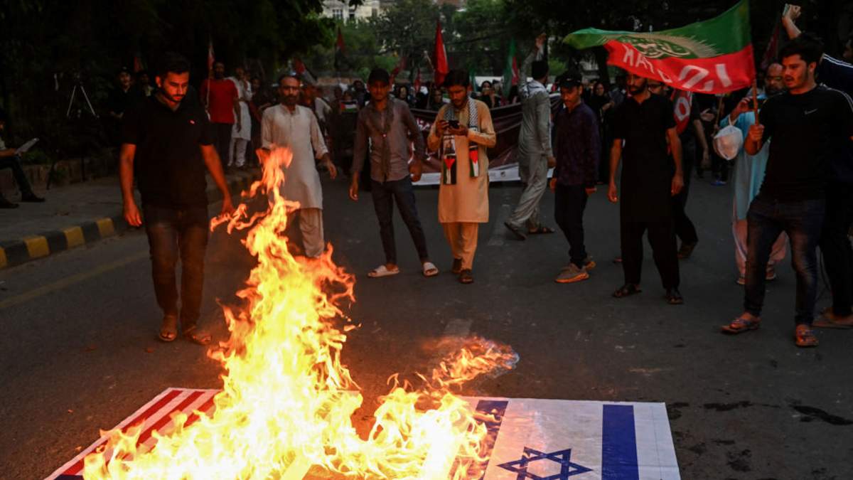Terror Traction: Nearly Half of U.S. Muslims Support Hamas | News Radio 1200 WOAI