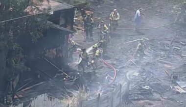Fort Worth crews battle blaze near railroad line