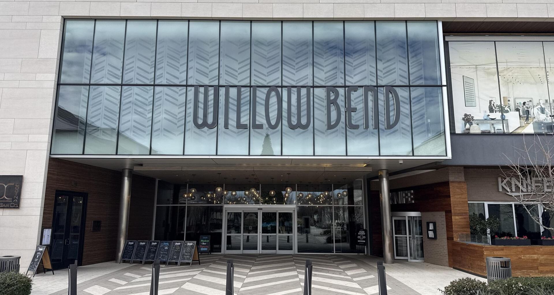 Exterior of the Shops at Willow Bend in Plano, Texas