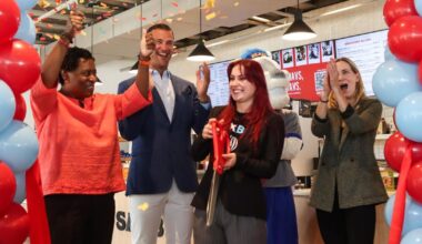 Student-led café, Saxbys, opens in UTA Bookstore | News