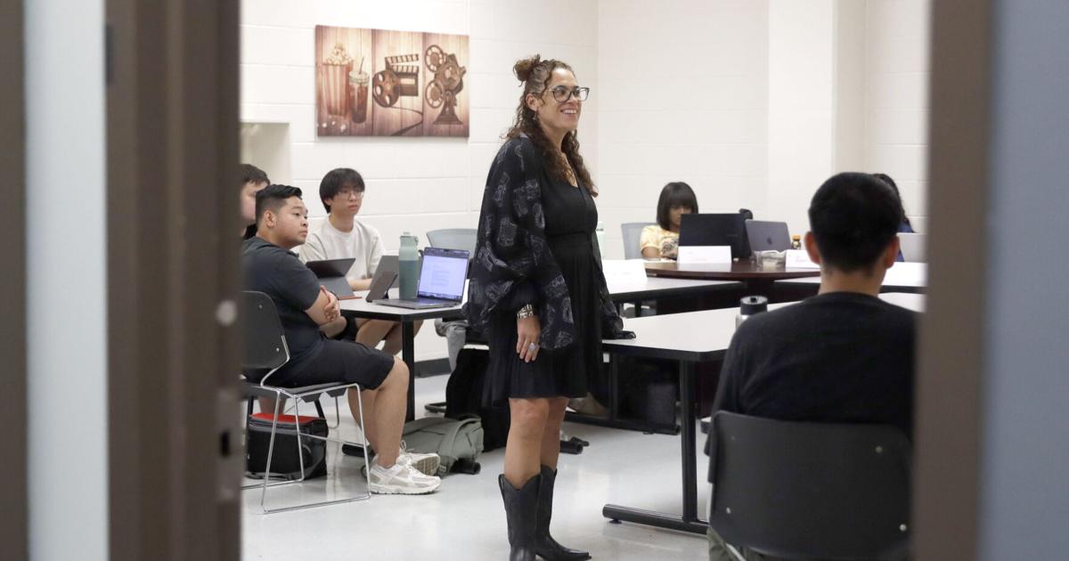 Hollywood director starts new chapter as UTA professor | Life + Entertainment