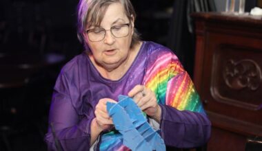 Community gathers for night of crafts at 1851 Club in Arlington | People And Interests