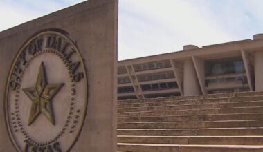 Lawsuit seeks repairs to Dallas City Hall
