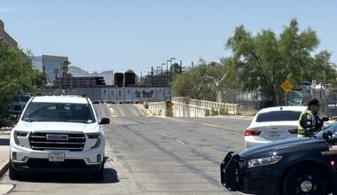 18 train cars derail in Central El Paso, cause road closures