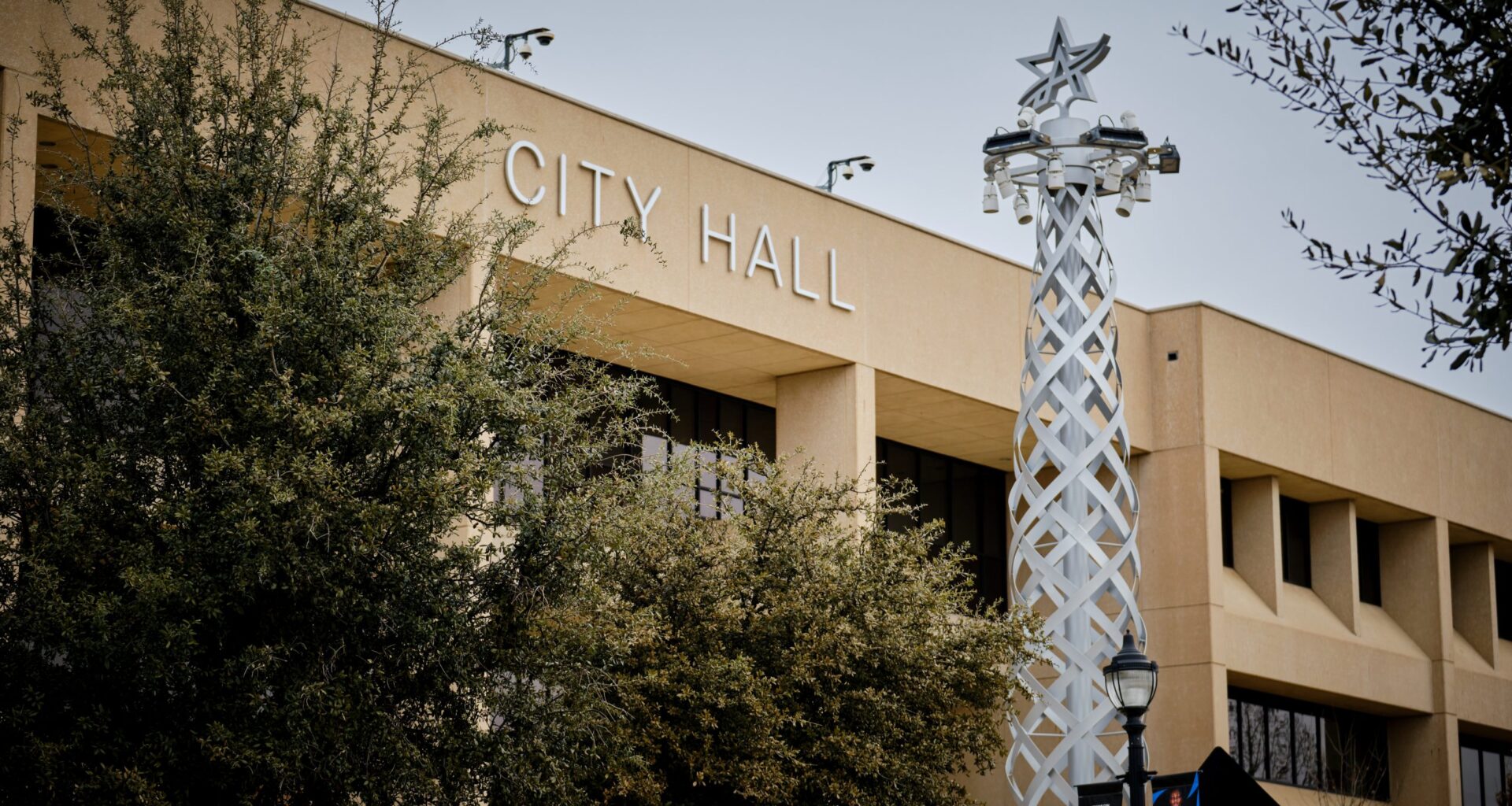 Arlington council sets ceiling for upcoming tax rate; members split on project funding