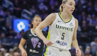 Valkyries coach can’t say enough about Dallas star Paige Bueckers