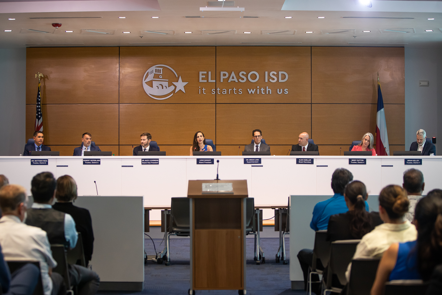 El Paso ISD board postpones bond proposal to next year
