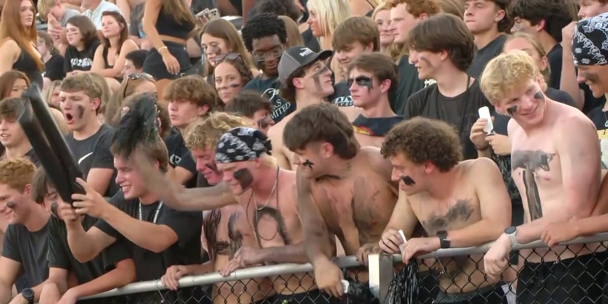 Fans beat the heat for Houston Mustangs’ Friday Football Fever opener