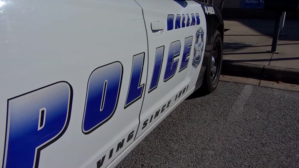 Dallas police investigate shooting and pedestrian crash – NBC 5 Dallas-Fort Worth
