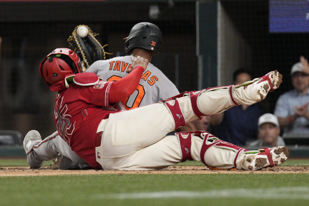 Texas Rangers' 9th-inning relay preserves win over Orioles