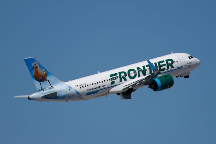 Frontier Airlines flight from Houston to DTW evacuated after passenger makes verbal bomb threat