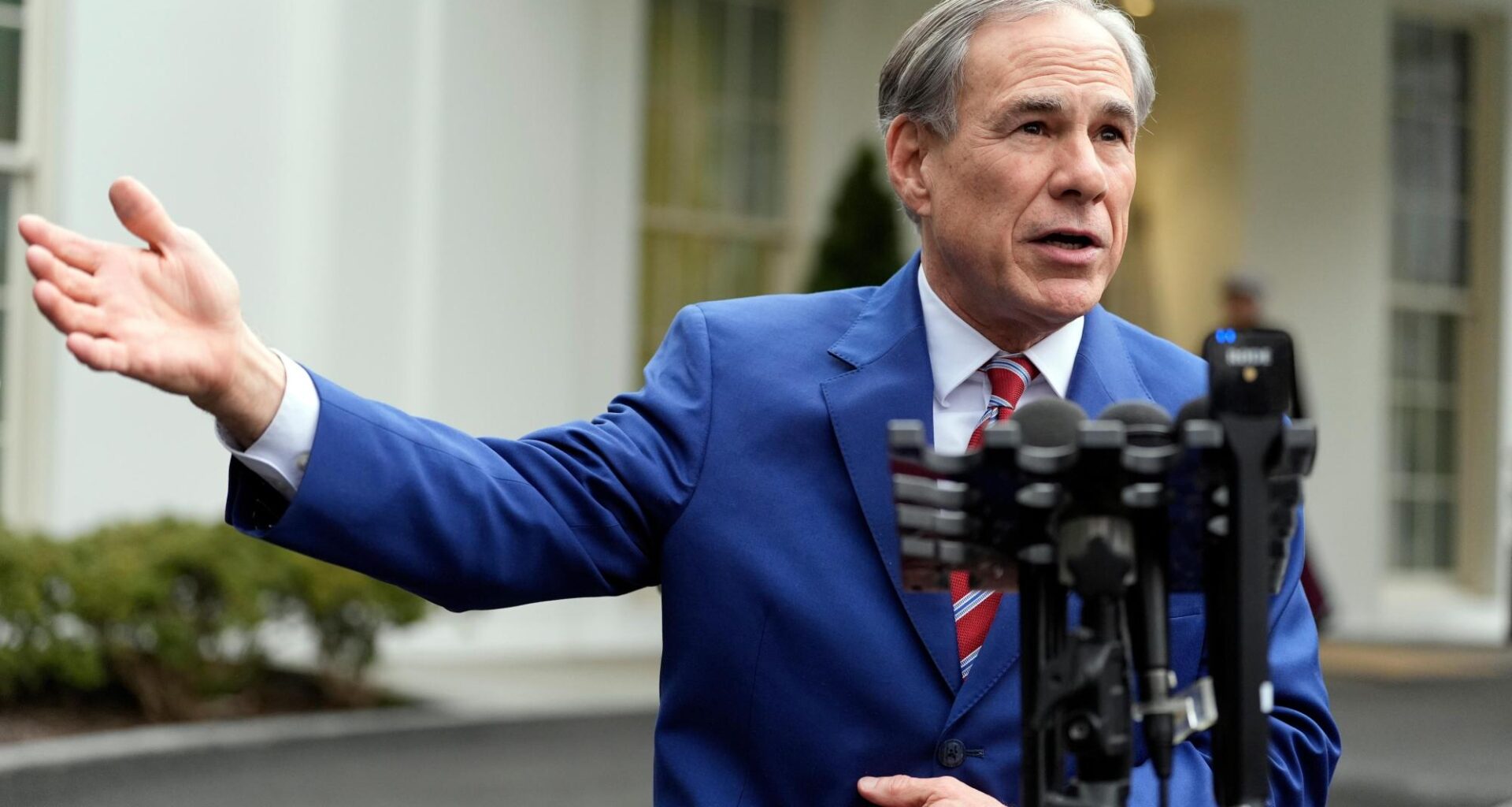 Texas governor freezes new data center projects until state audits them