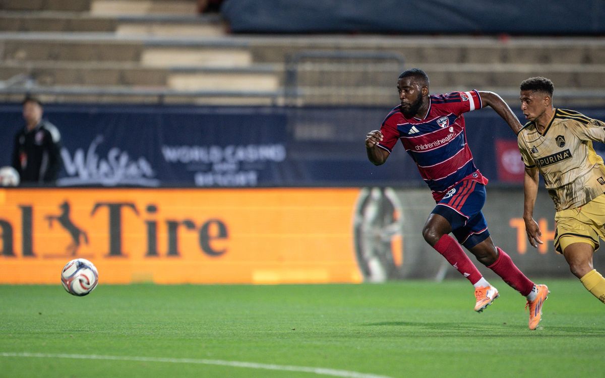 FC Dallas Signs Defender Shaq Moore to New Contract