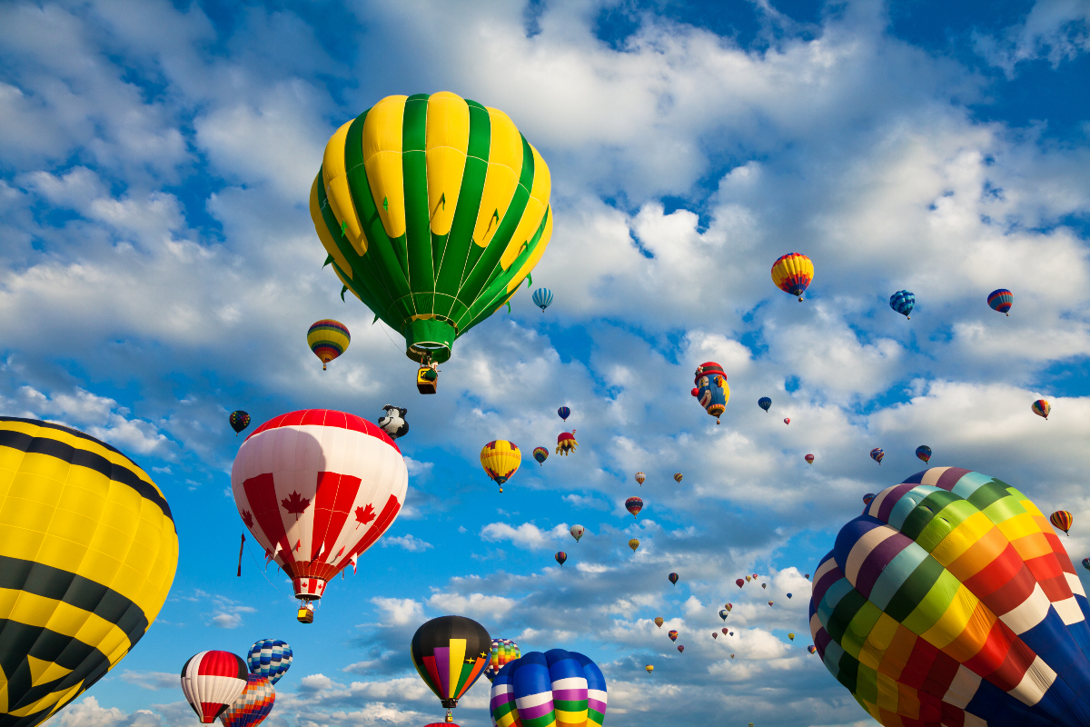Over 35 hot air balloons will take over the skies near Dallas this fall for a 4-day festival — and admission is only $10