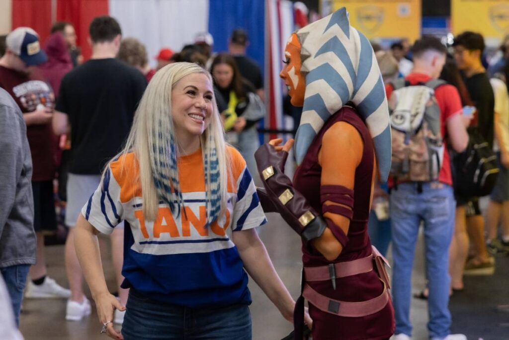 Image shows a voice actor and cosplayer at the FAN EXPO Dallas.