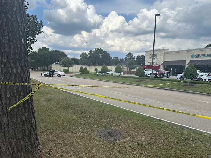 Man in custody after road rage shooting near Houston’s Northwest Freeway