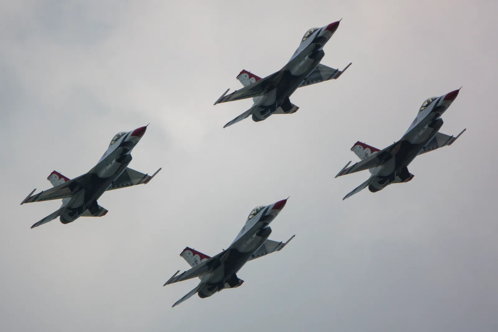 This image shows U.S. Air Force demonstration squadron of F-16s during the U.S. 250th anniversary celebration on July 2, 2026 in Washington, DC.