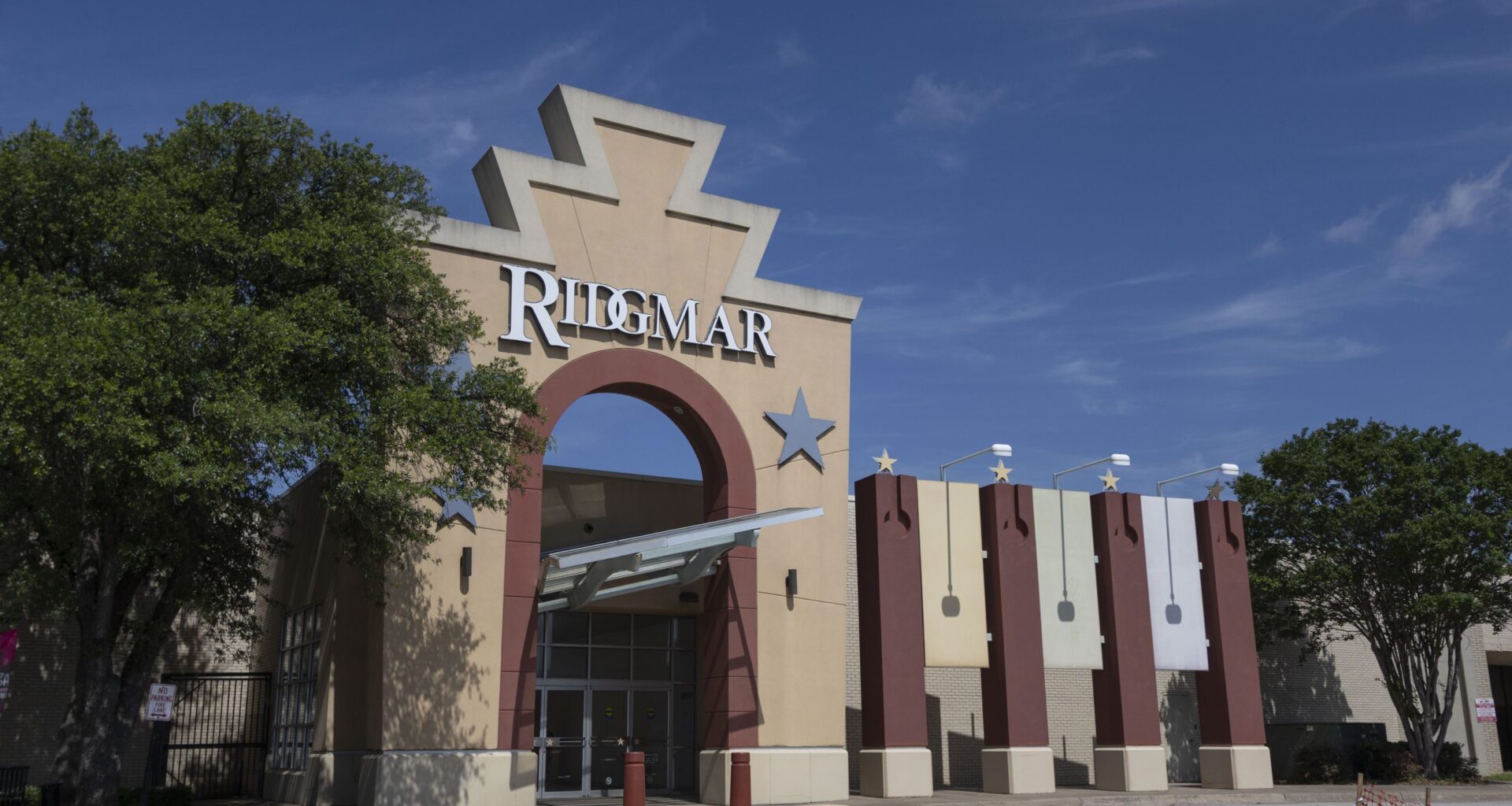 Struggling Ridgmar Mall finds a new owner, set to become logistics center 