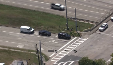 Homicide detectives investigating after body found by driver in Houston’s 5th Ward