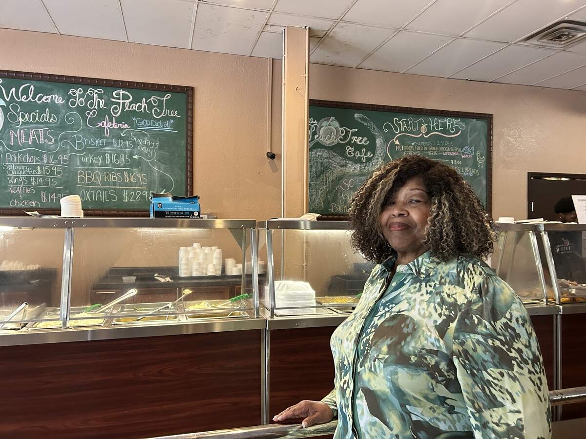 PeachTree Cafeteria owner Vera Willis built her Kansas City restaurant on her mother’s Southern soul food recipes, wishing to replicate the exact warm atmosphere of her childhood home.