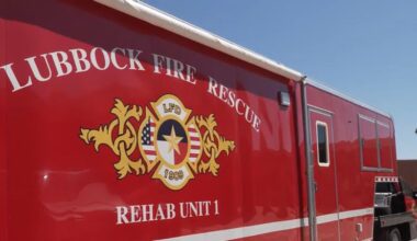Lubbock firefighters use rehab unit to combat heat