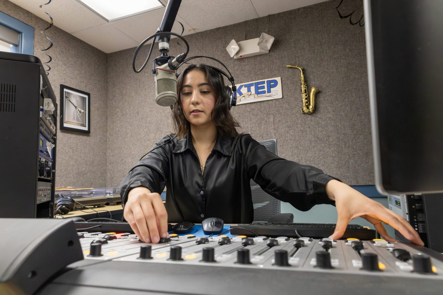 UT regents advance KTEP management shift as EPISD offers teacher stipends