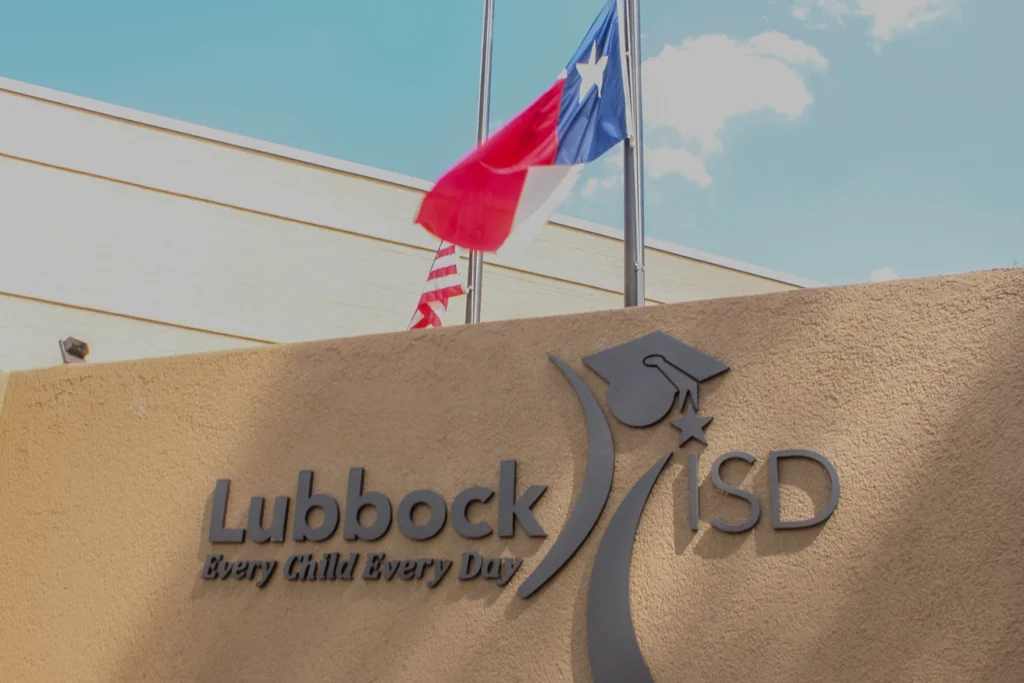As school libraries are pushed to remove books, a West Texas district stands by its library council