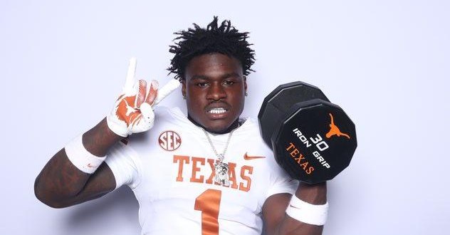 Five-star RB Landen Williams-Callis commits to Texas over Texas A&M, others