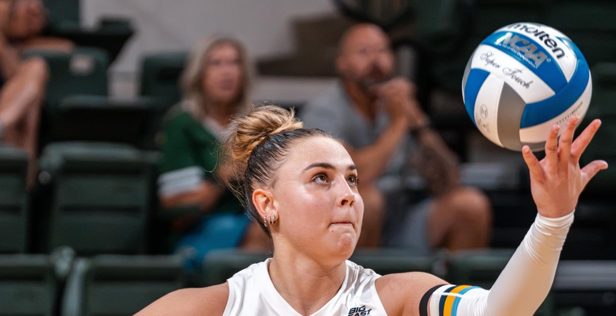 GAME RECAP: #2 Texas Longhorns 3, RV Marquette Volleyball 2