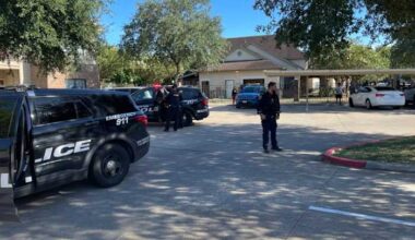 Man killed, another male injured in shooting at southwest Houston apartment complex