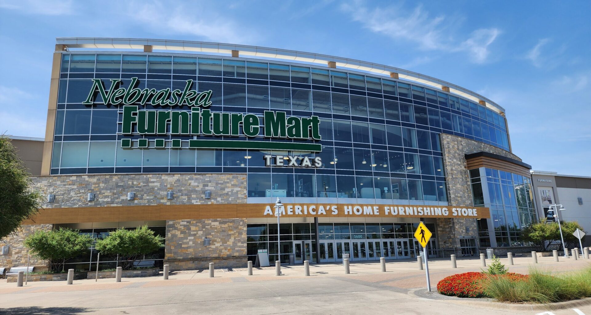 NFM, Shaw celebrate Dallas store grand reopening